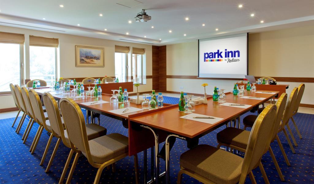 Park Inn by Radisson Khobar Bagian luar foto